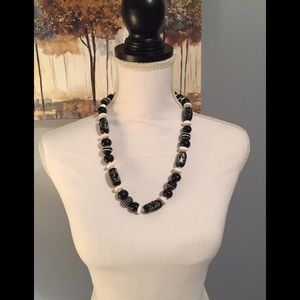 Vintage Black and White Glass Beaded Necklace